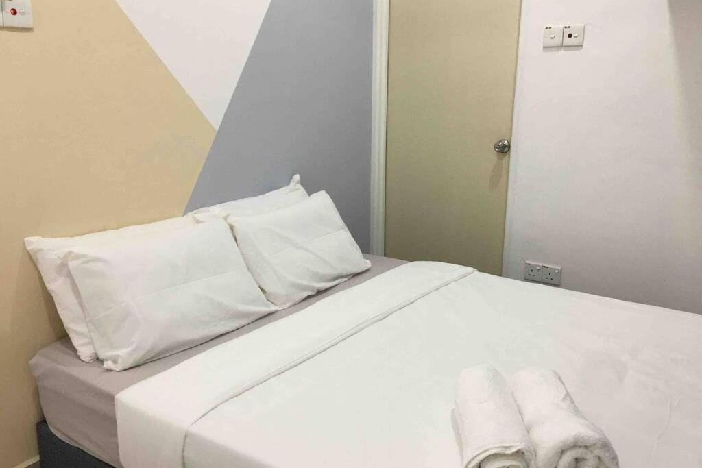 22Pax :Taman Pelangi Party House Nearby Midvelly Villa Johor Bahru Exterior photo
