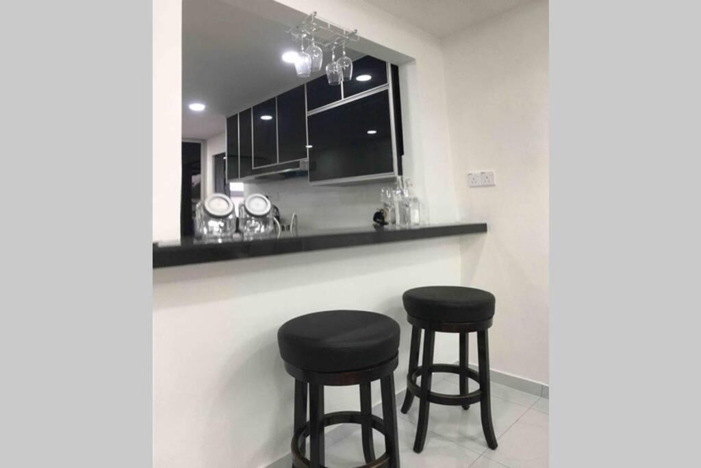 22Pax :Taman Pelangi Party House Nearby Midvelly Villa Johor Bahru Exterior photo